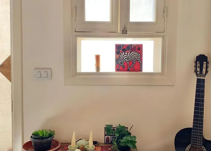 Apartman Cozy Place In With A Chill Cool Garden